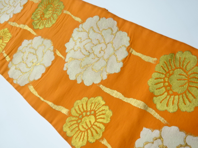 リサイクル　花模様織り出し開き名古屋帯（額縁仕立て）